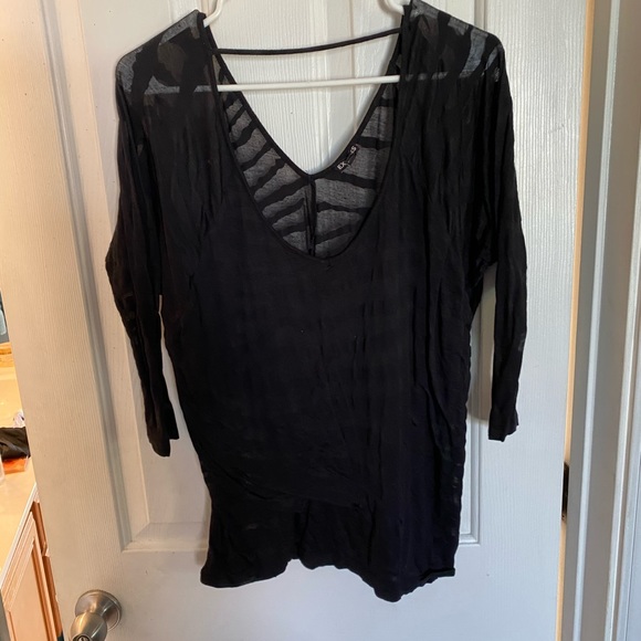 Top - Picture 2 of 2